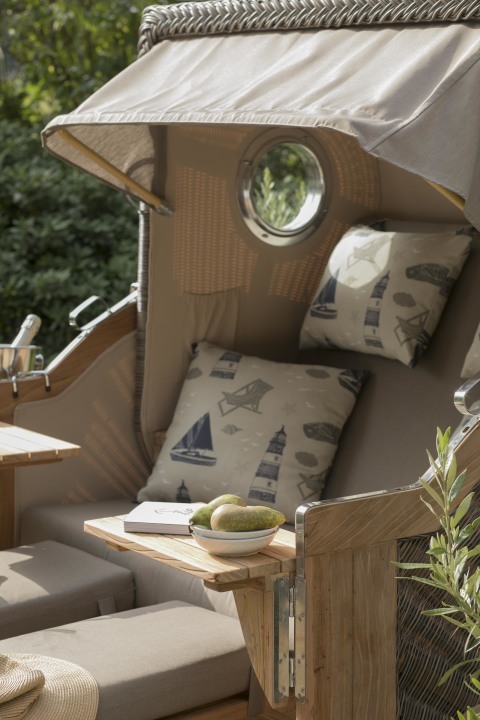 011719_strandkorb_norderney_teak_bullauge_grey_540_milieu-7