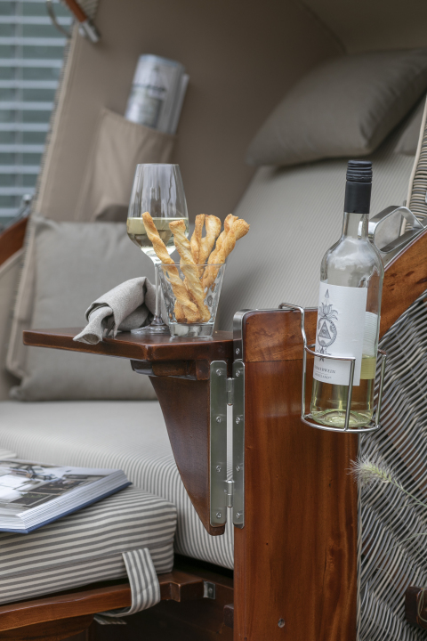 01109_0645_strandkorb_seeblick_mahagoni_pe_grey_dessin_510_glas_becherhalter_fuer_strandkoerbe-8