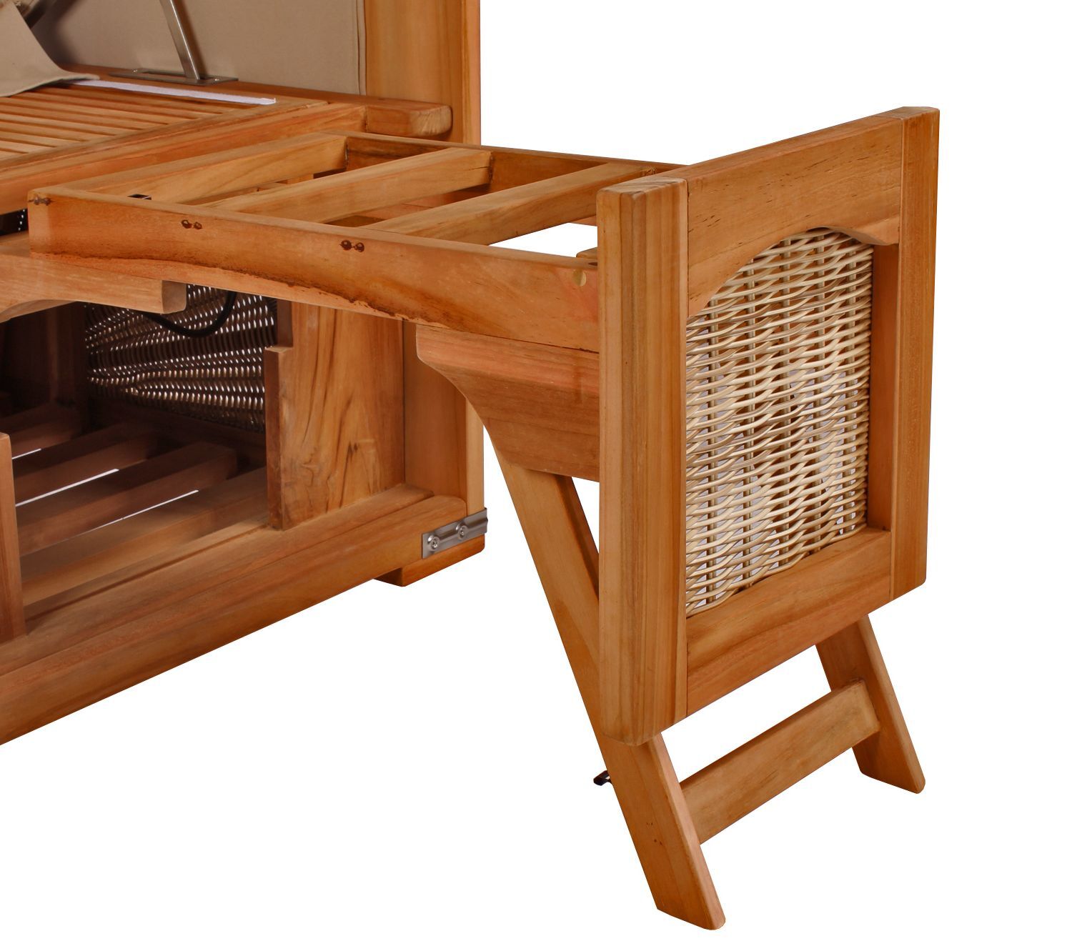 strandkorb_amrum_teak_bullauge_shell_fussstuetze