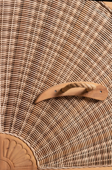 strandkorb-amrum_single_bullauge_teak_shell_griff