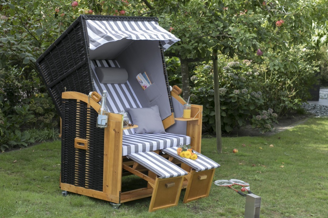 02400_strandkorb_ostsee_schwarz_grau_weiss_miliieu-3-1