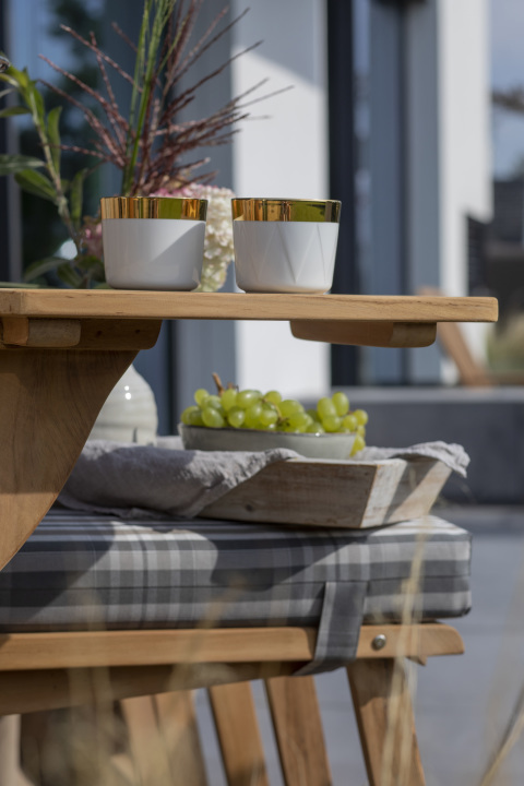 01813_strandkorb_baltikum_dreisitzer_teak_bullauge_shell_522_milieu-15ru7pwwlyftb45