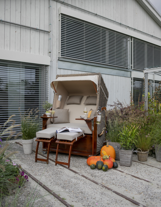 01109_0645_strandkorb_seeblick_mahagoni_pe_grey_dessin_510_glas_becherhalter_fuer_strandkoerbe-46hkypobghlzm1