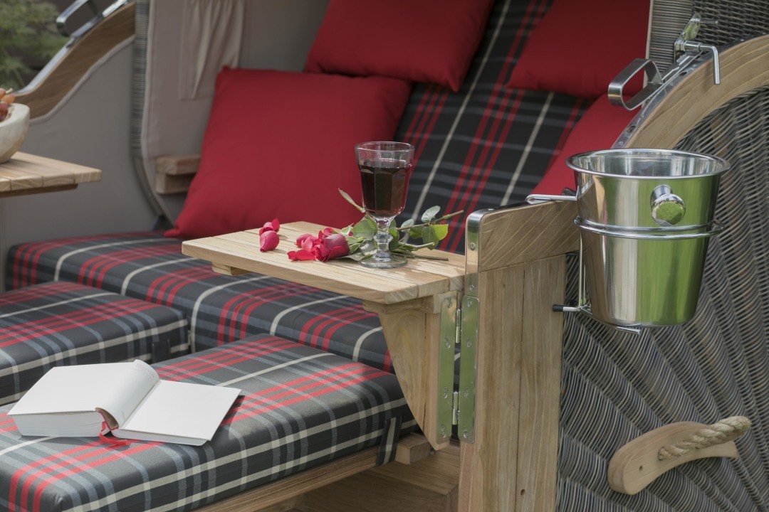 01729_strandkorb_norderney_teak_bullauge_grey_529_milieu-4