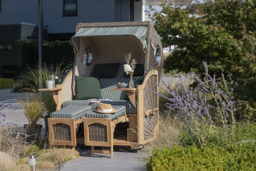 01902_strandkorb_amrum_teak_bullauge_grey_504_milieu-2