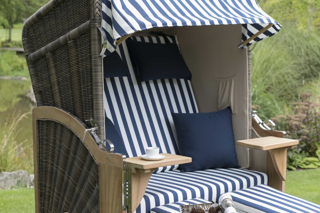 01236_strandkorb_seeblick_teak_grey_518_milieu-7-19ankcz12fozcl