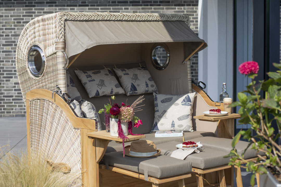 01807_strandkorb_baltikum_dreisitzer_teak_bullauge_shell_540_milieu-4dad4hjedzn2ow